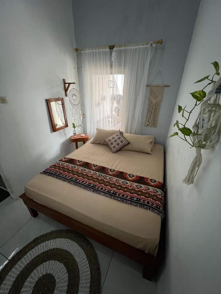 Loyal Friend Hostel Karimunjawa Esterno foto